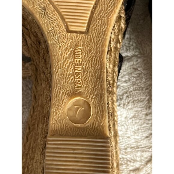 André Assous Women's Espadrille Wedge Sandals Size 7 Black & Natural Leather - Picture 7 of 11